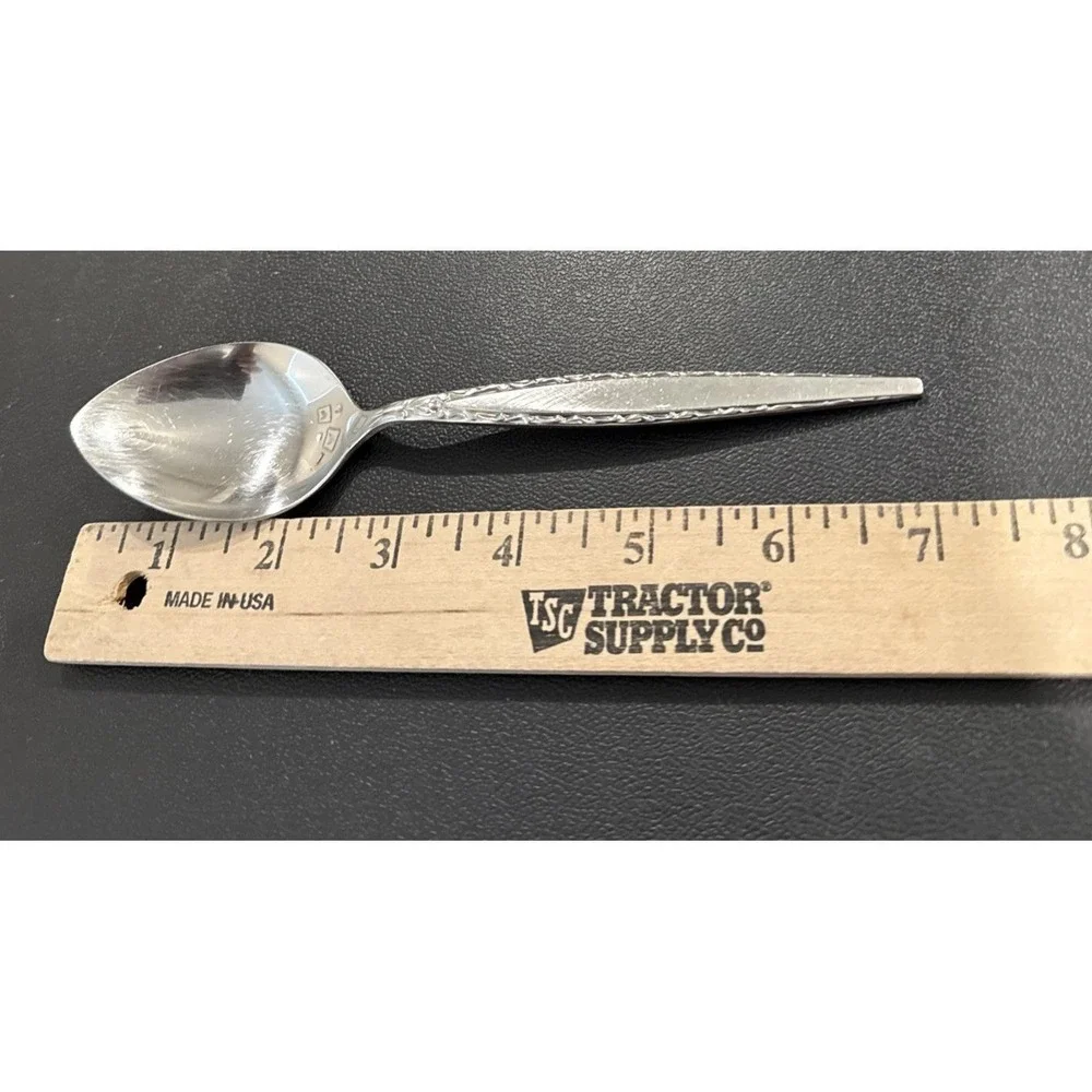 Oneida Community Venetia Stainless Steel Soup Spoon Spoons Set Of 12 MCM Vintage